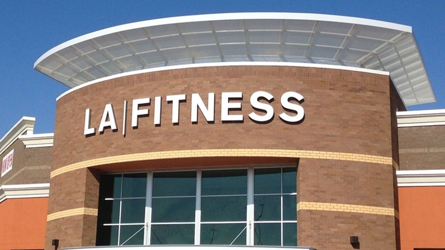 Curved Steel Roof LA Fitness Tualatin, Oregon